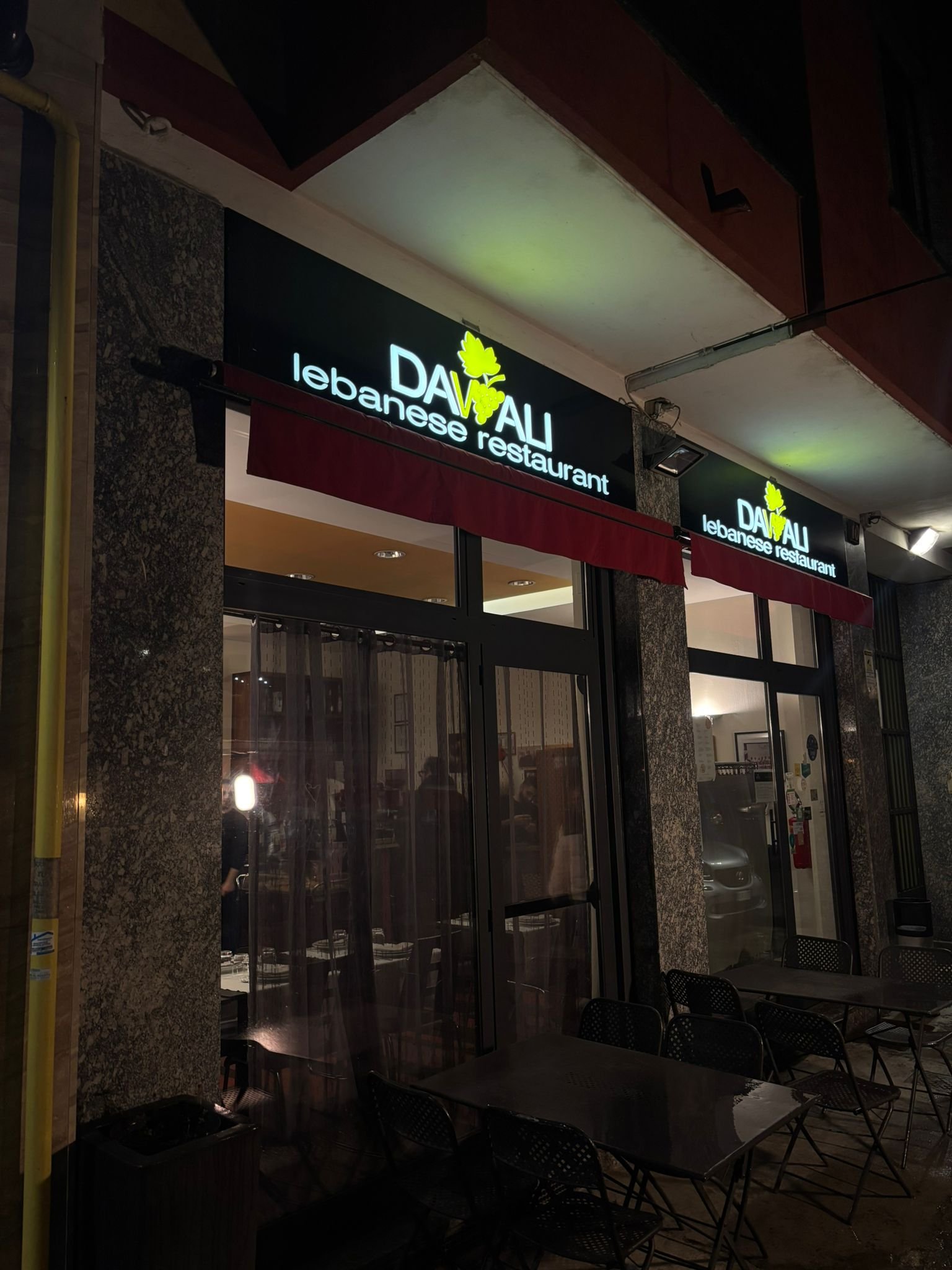 Un viaggio culinario al ristorante libanese Dawali a Milano