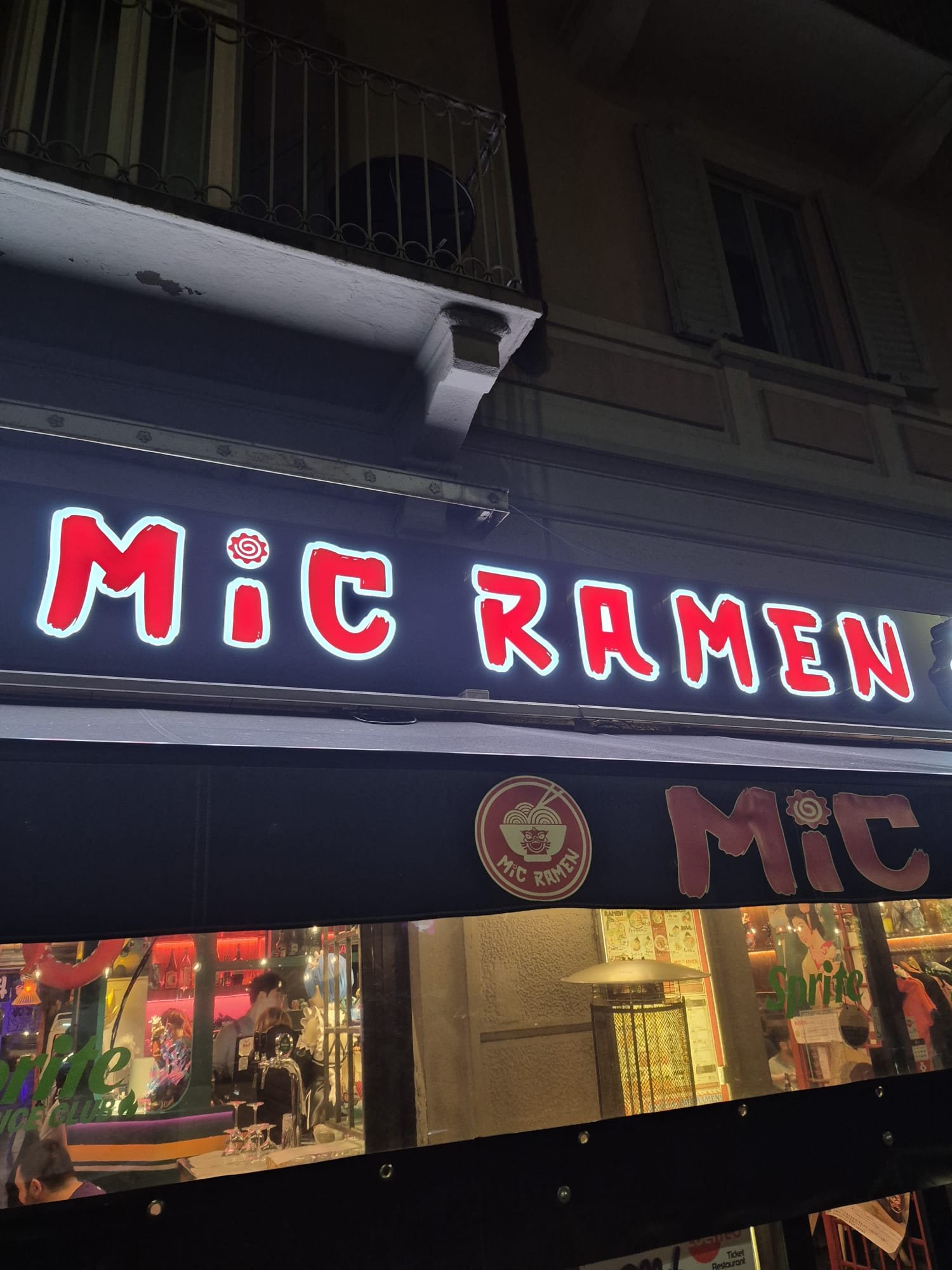 MIC Ramen Milano: Il Miglior Ramen “Anime Style” della Città – Atmosfera Giapponese Unica