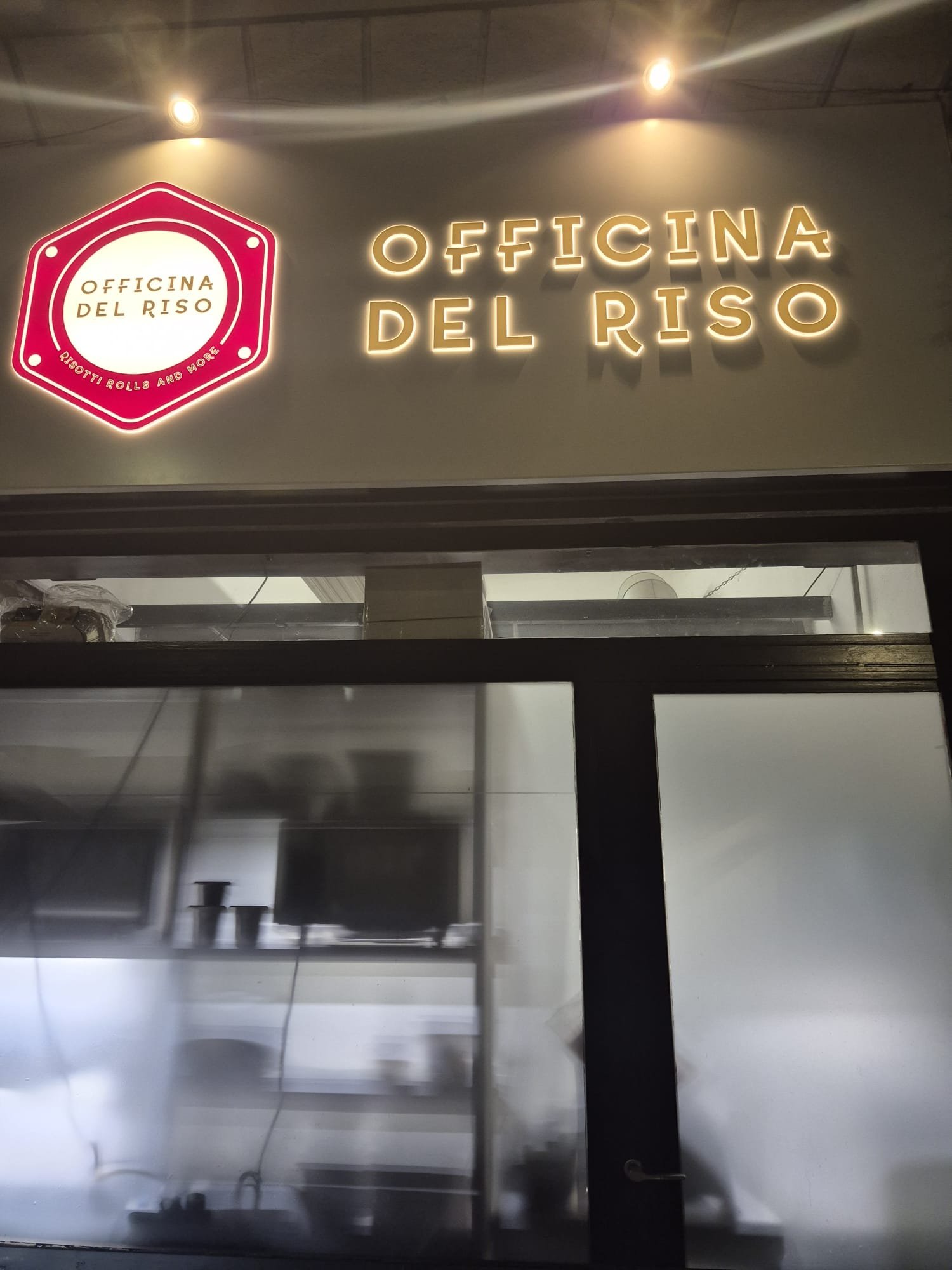 L’Officina del Riso Isola a Milano: una Scoperta Irresistibile nel Cuore del Quartiere Isola 🍚✨